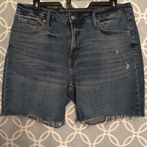 Old Navy Pants - Jean Shorts Old Navy